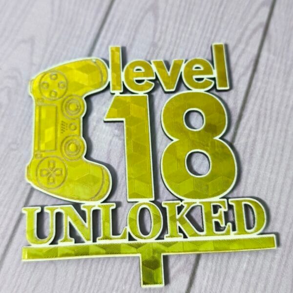 Topper Level 18 Unloked,złoty